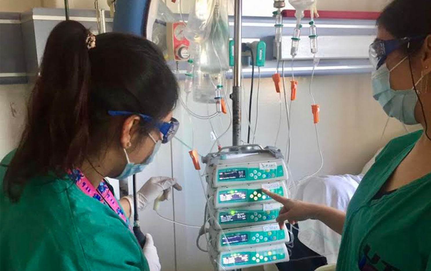 Estudiantes de Enfermería de la UAysén apoyan emergencia sanitaria