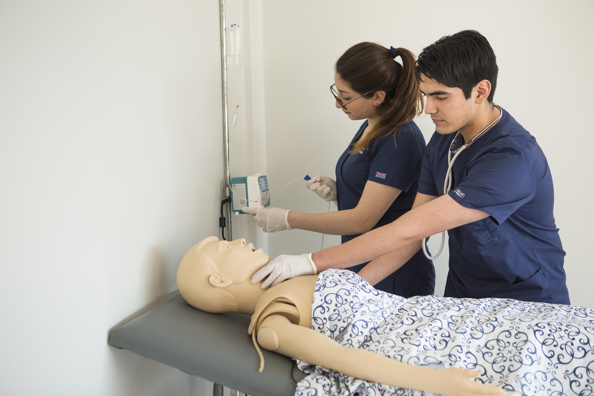 Con positivo balance Enfermería UAysén  culmina taller de primeros auxilios