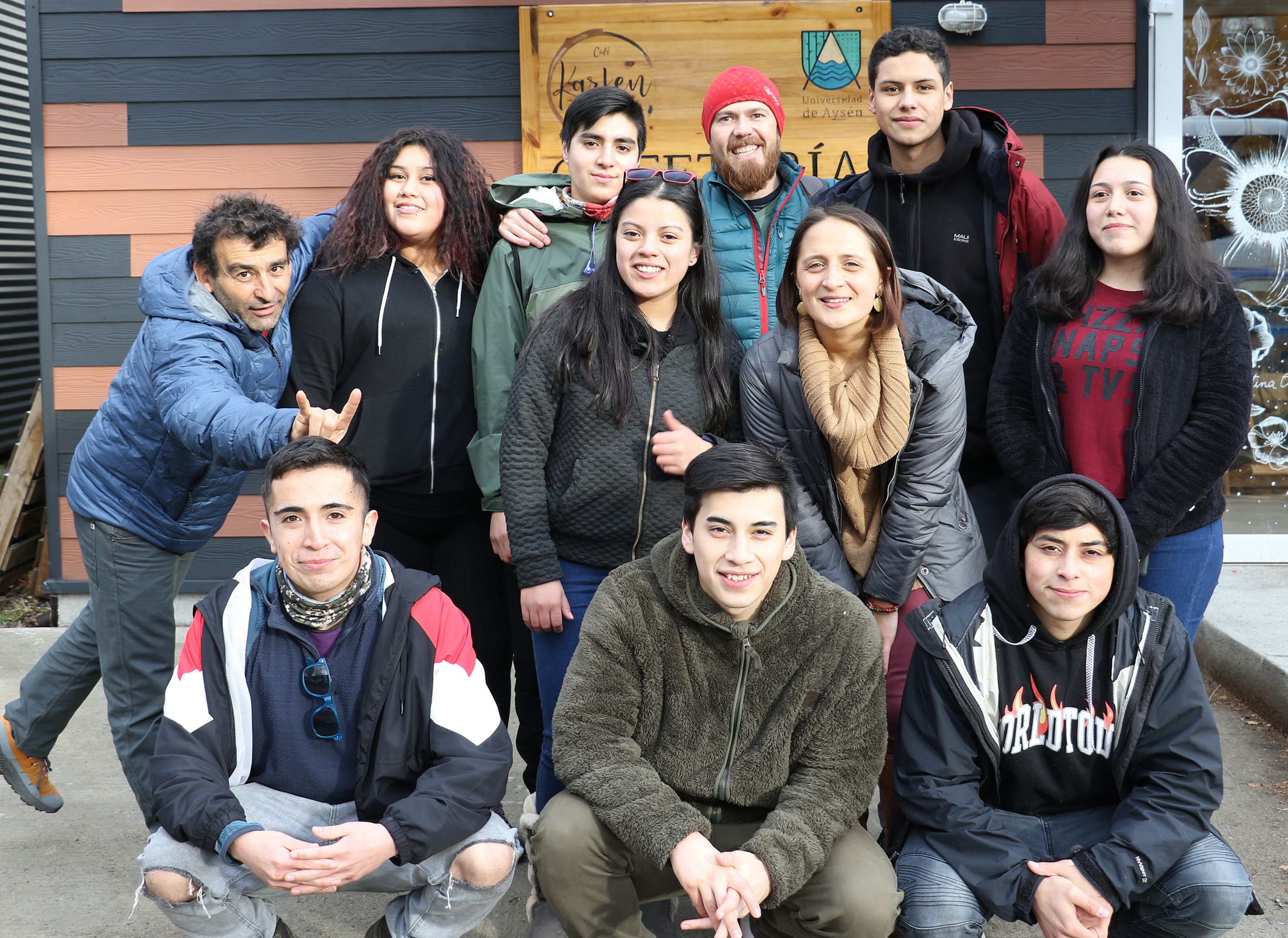 Estudiantes de Puerto Aysén, Coyhaique y La Junta participan  del programa “Experimentando en Clases en la Uaysén”
