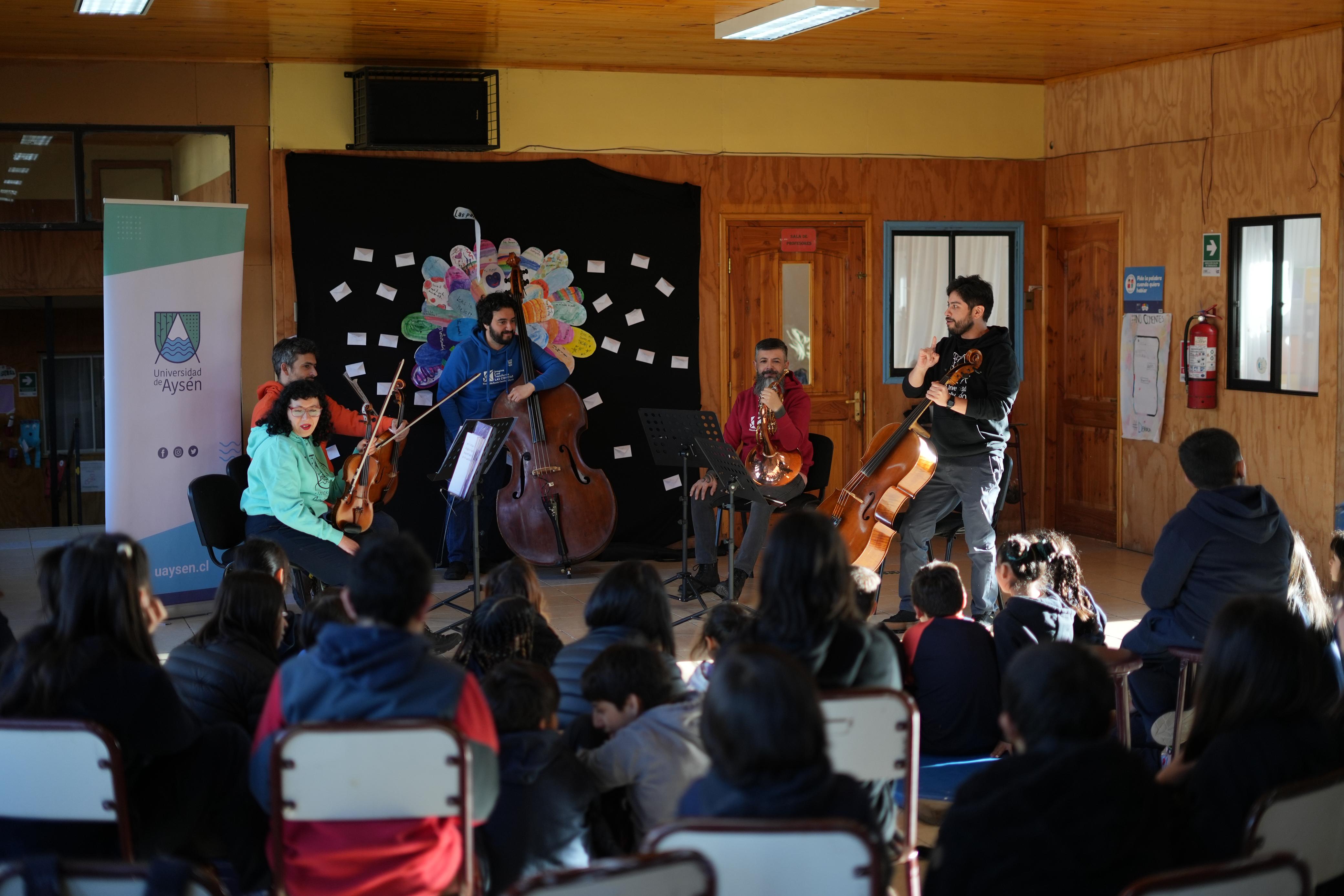 Orquesta de Cámara Profesional de la UAysén  estrena conciertos en Cisnes y Cerro Castillo
