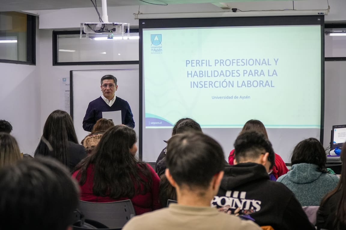 Universidad de Aysén abre convocatoria para que instituciones reciban profesionales titulados a través de su Programa de Inserción Laboral