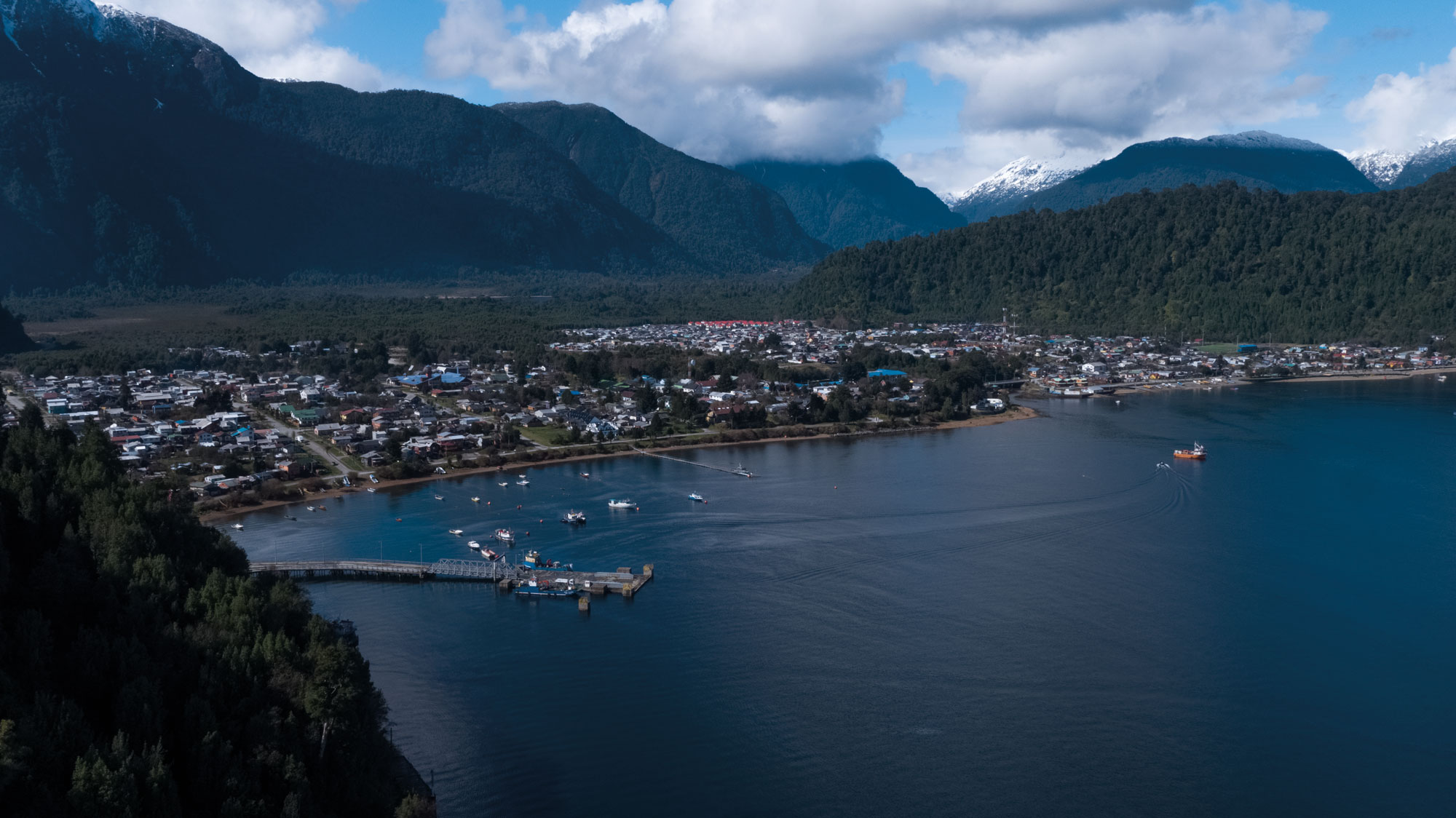 Académica UAysén lanza documental que rescata memoria del litoral norte de la Región de Aysén