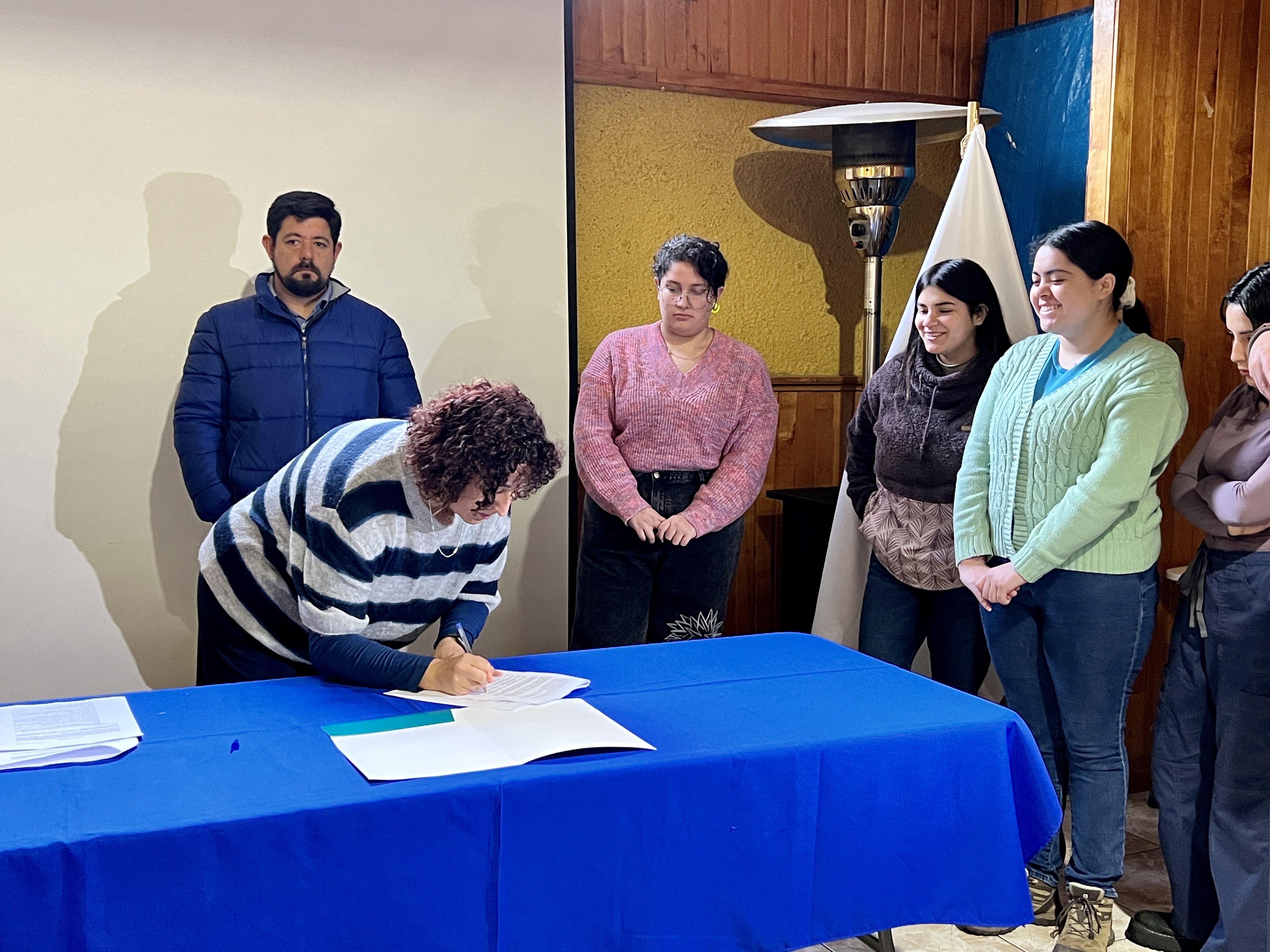 Con firma de acuerdo finalizó movilización estudiantil en la UAysén