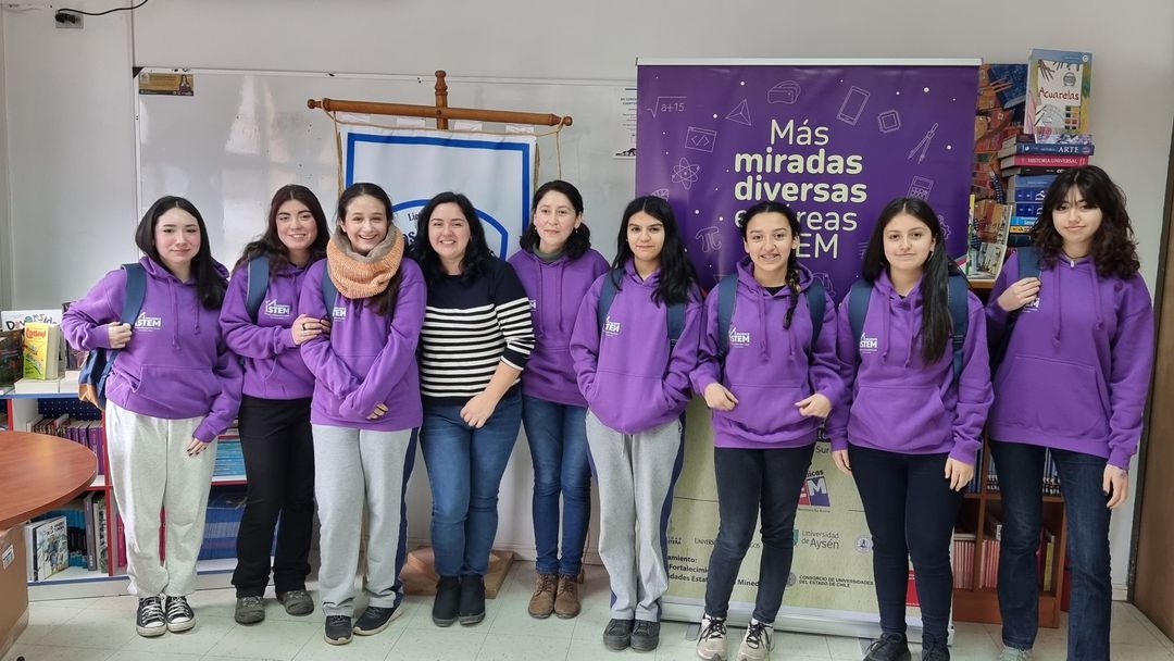 Red STEM Género de universidades Sur Austral lanza campaña para cortar estereotipos